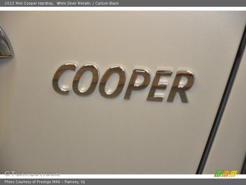 White Silver Metallic / Carbon Black 2013 Mini Cooper Hardtop