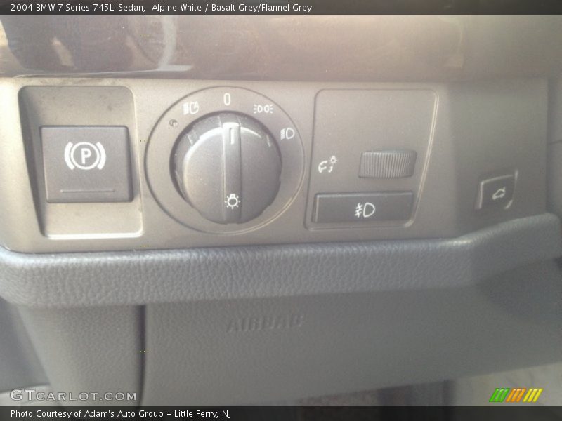 Alpine White / Basalt Grey/Flannel Grey 2004 BMW 7 Series 745Li Sedan