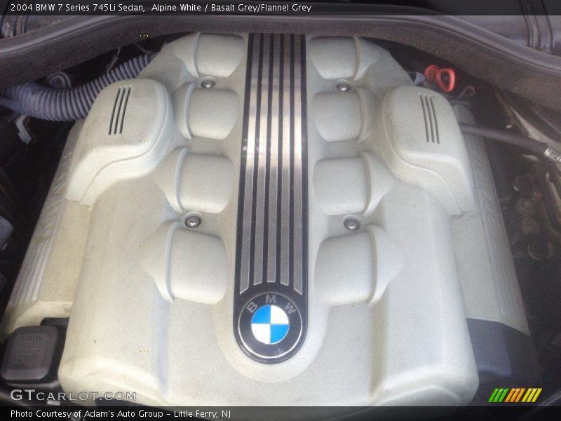 Alpine White / Basalt Grey/Flannel Grey 2004 BMW 7 Series 745Li Sedan