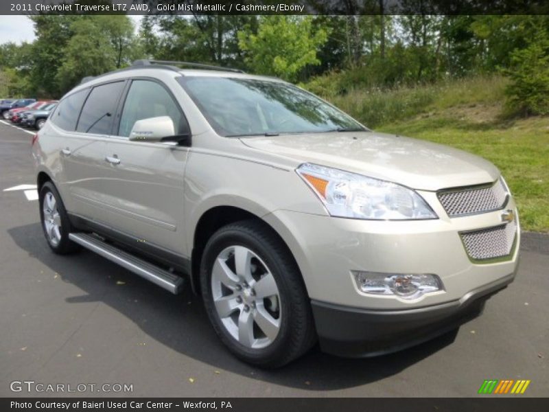 Front 3/4 View of 2011 Traverse LTZ AWD