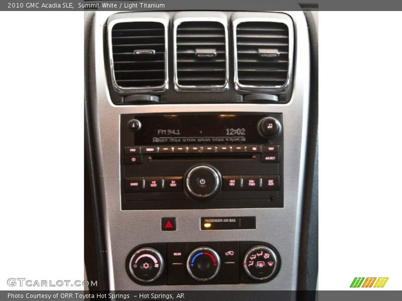 Summit White / Light Titanium 2010 GMC Acadia SLE