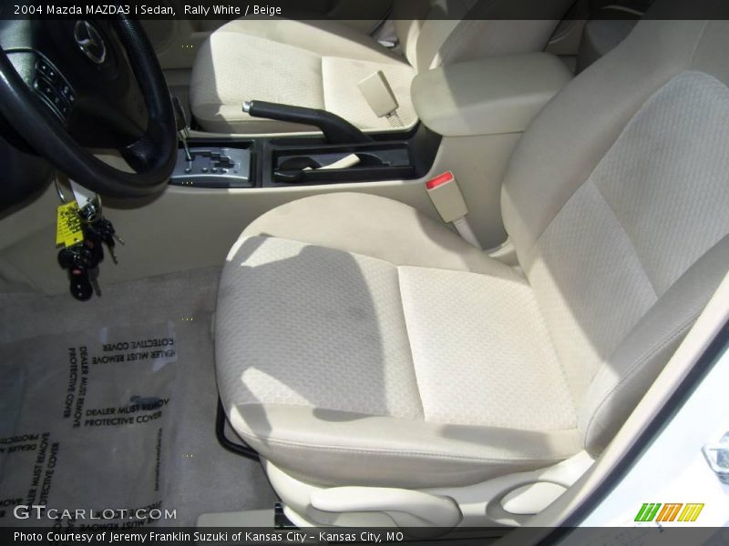 Rally White / Beige 2004 Mazda MAZDA3 i Sedan