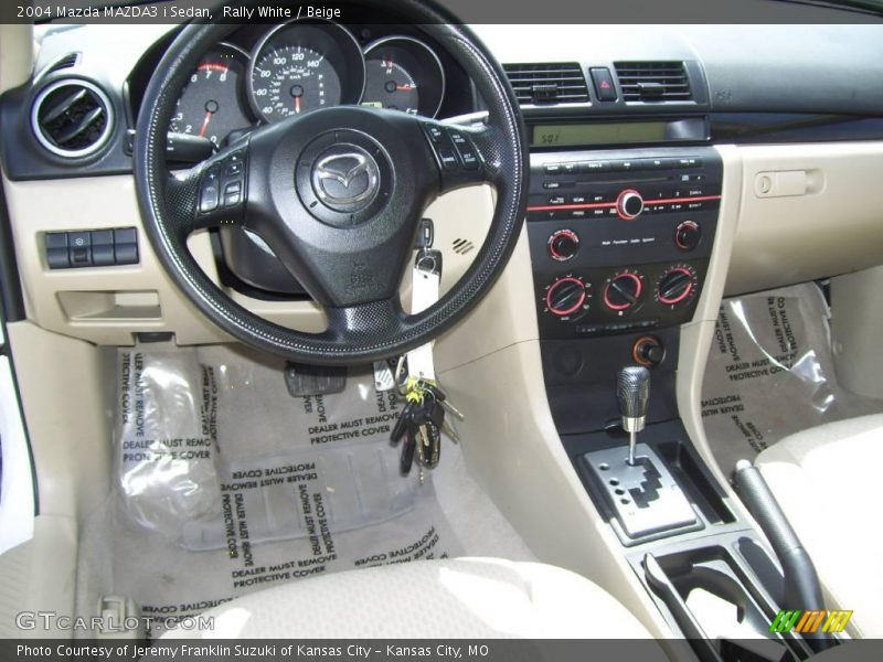 Rally White / Beige 2004 Mazda MAZDA3 i Sedan