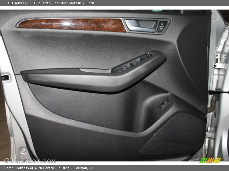 Ice Silver Metallic / Black 2011 Audi Q5 2.0T quattro