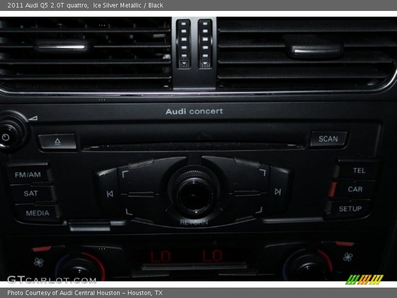 Ice Silver Metallic / Black 2011 Audi Q5 2.0T quattro