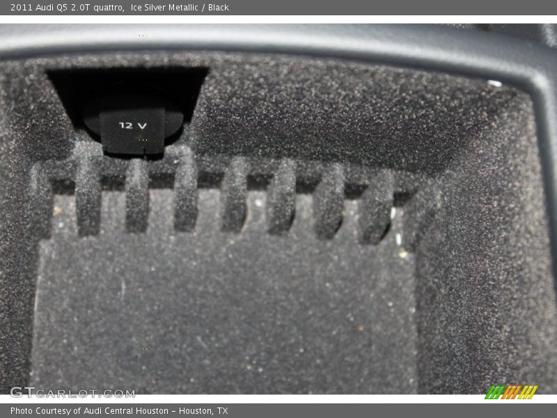 Ice Silver Metallic / Black 2011 Audi Q5 2.0T quattro