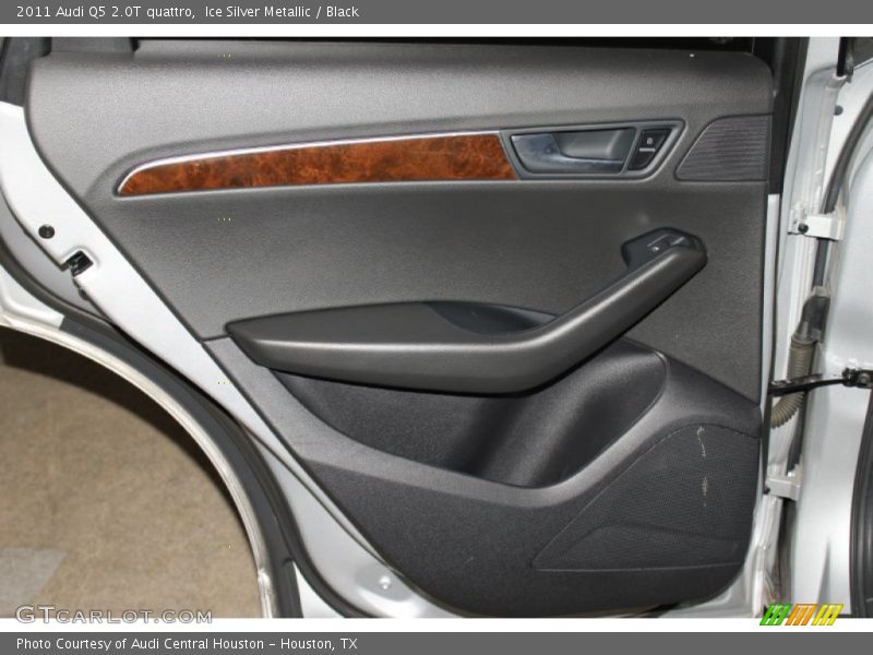 Ice Silver Metallic / Black 2011 Audi Q5 2.0T quattro