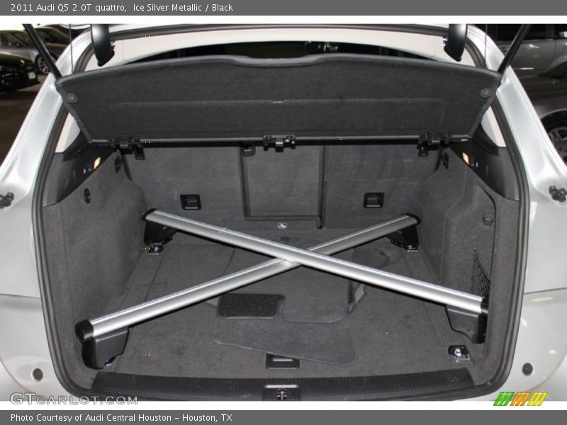 Ice Silver Metallic / Black 2011 Audi Q5 2.0T quattro
