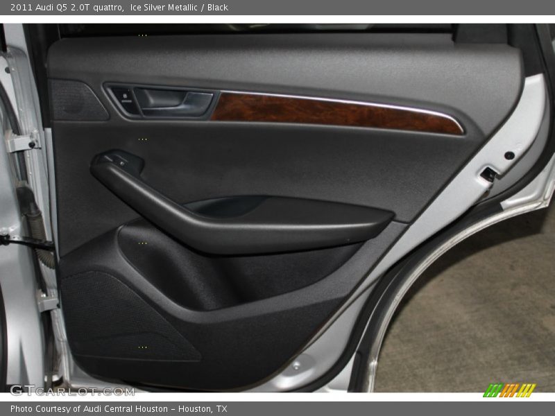 Ice Silver Metallic / Black 2011 Audi Q5 2.0T quattro