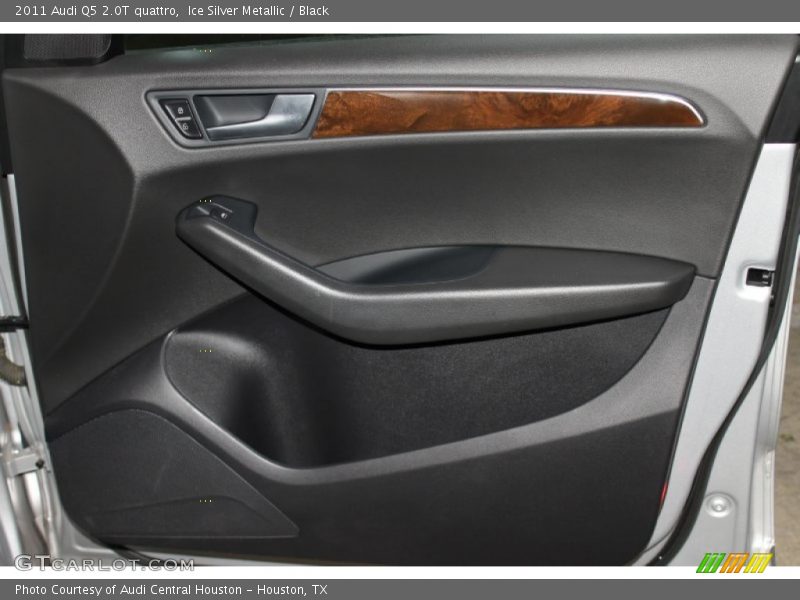Ice Silver Metallic / Black 2011 Audi Q5 2.0T quattro