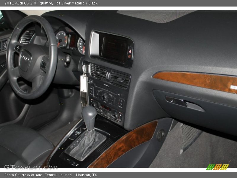 Ice Silver Metallic / Black 2011 Audi Q5 2.0T quattro