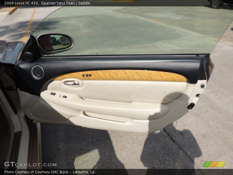 Egyptian Sand Pearl / Saddle 2004 Lexus SC 430