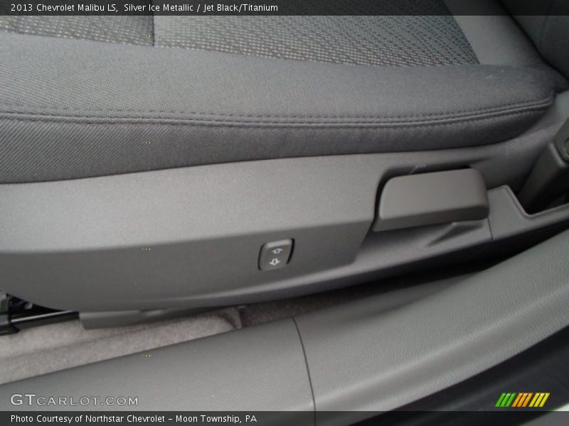 Silver Ice Metallic / Jet Black/Titanium 2013 Chevrolet Malibu LS