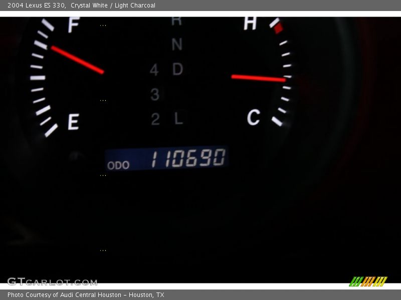 Crystal White / Light Charcoal 2004 Lexus ES 330