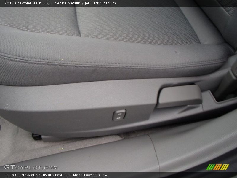 Silver Ice Metallic / Jet Black/Titanium 2013 Chevrolet Malibu LS