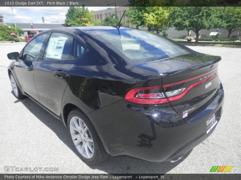 Pitch Black / Black 2013 Dodge Dart SXT