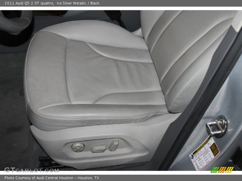 Ice Silver Metallic / Black 2011 Audi Q5 2.0T quattro