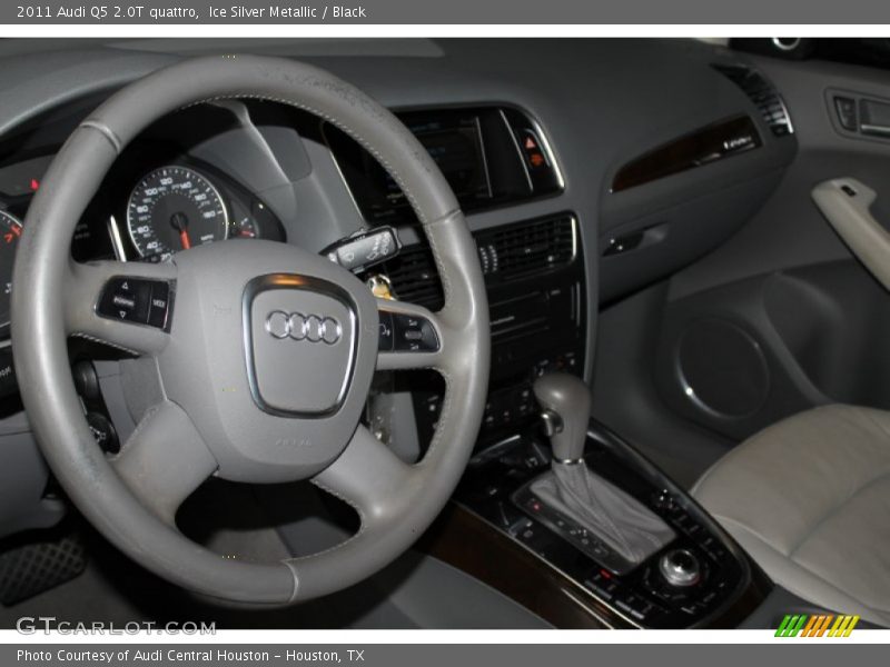 Ice Silver Metallic / Black 2011 Audi Q5 2.0T quattro