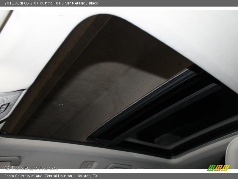 Ice Silver Metallic / Black 2011 Audi Q5 2.0T quattro