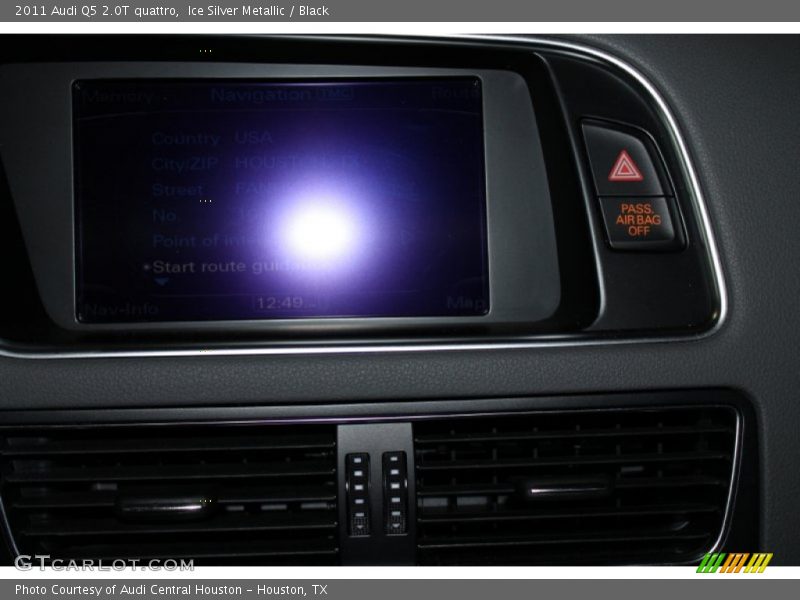 Ice Silver Metallic / Black 2011 Audi Q5 2.0T quattro