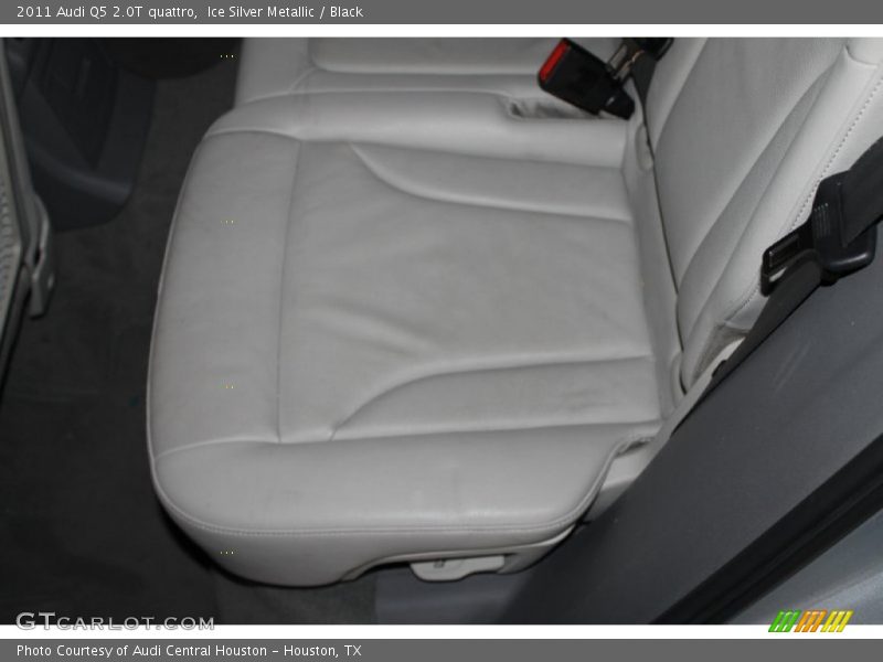 Ice Silver Metallic / Black 2011 Audi Q5 2.0T quattro