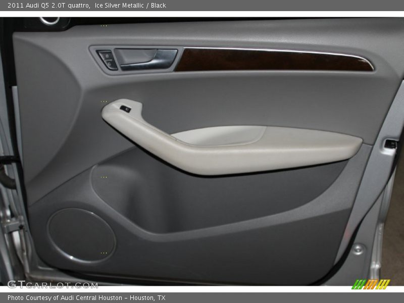Ice Silver Metallic / Black 2011 Audi Q5 2.0T quattro