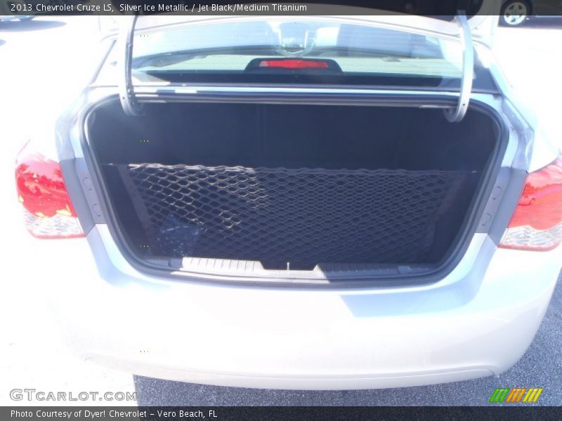 Silver Ice Metallic / Jet Black/Medium Titanium 2013 Chevrolet Cruze LS
