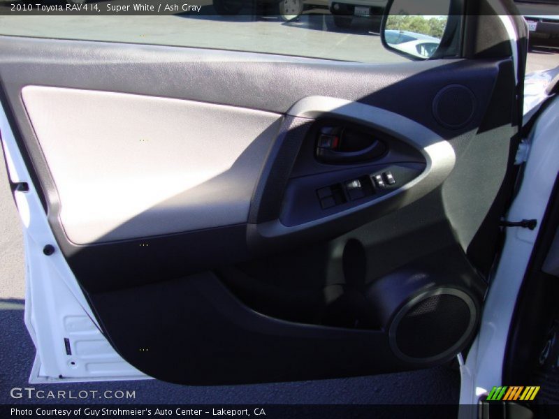 Super White / Ash Gray 2010 Toyota RAV4 I4