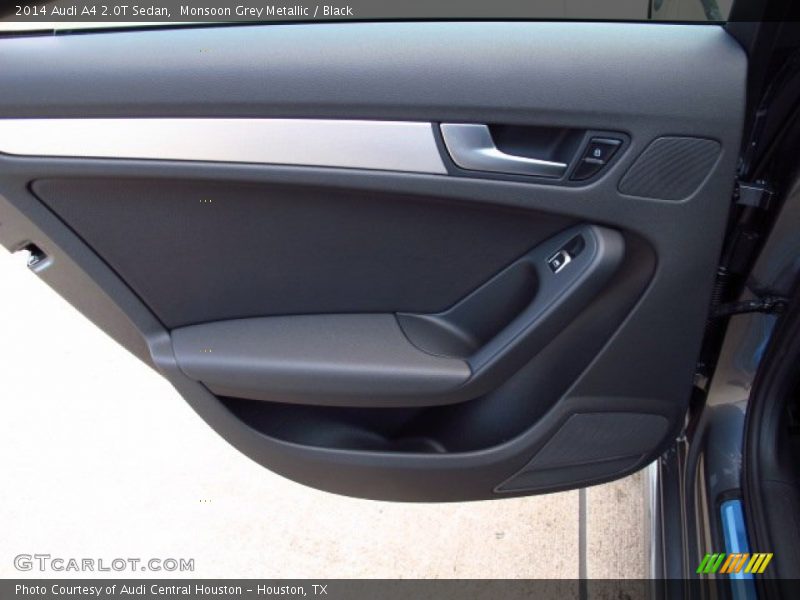 Door Panel of 2014 A4 2.0T Sedan