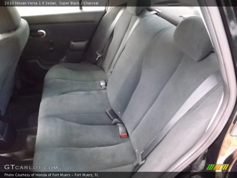 Super Black / Charcoal 2010 Nissan Versa 1.6 Sedan