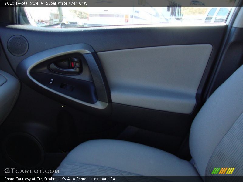 Super White / Ash Gray 2010 Toyota RAV4 I4