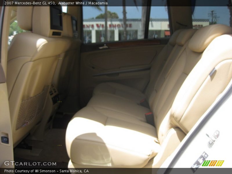 Alabaster White / Macadamia 2007 Mercedes-Benz GL 450