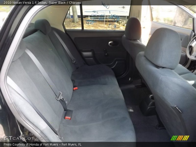 Super Black / Charcoal 2010 Nissan Versa 1.6 Sedan