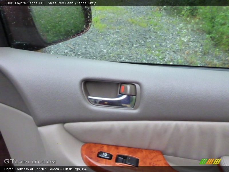 Salsa Red Pearl / Stone Gray 2006 Toyota Sienna XLE