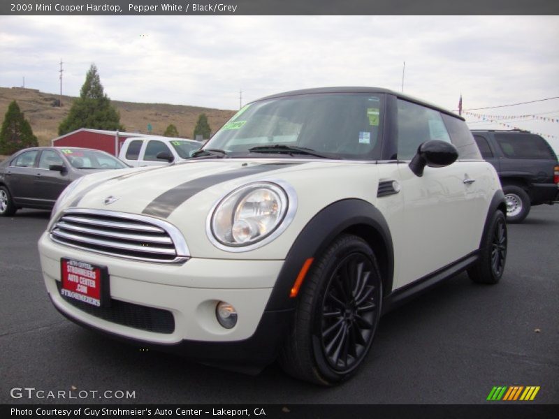 Pepper White / Black/Grey 2009 Mini Cooper Hardtop