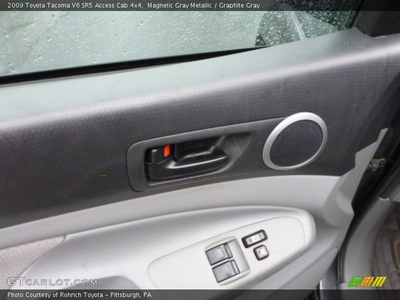 Magnetic Gray Metallic / Graphite Gray 2009 Toyota Tacoma V6 SR5 Access Cab 4x4