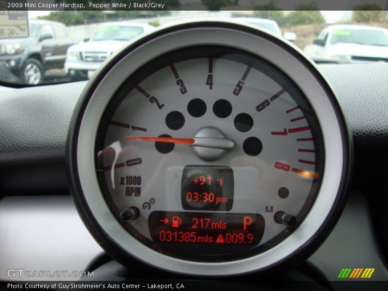 Pepper White / Black/Grey 2009 Mini Cooper Hardtop