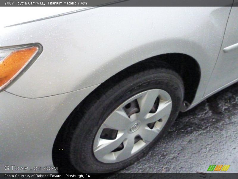 Titanium Metallic / Ash 2007 Toyota Camry LE