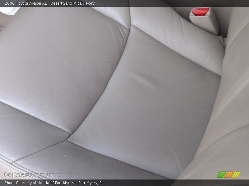 Desert Sand Mica / Ivory 2006 Toyota Avalon XL