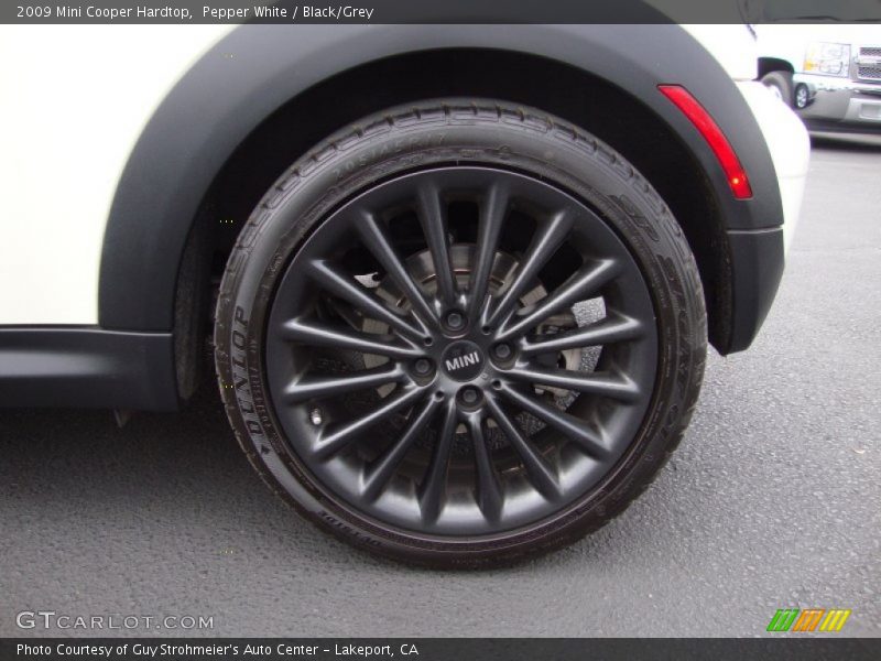 Pepper White / Black/Grey 2009 Mini Cooper Hardtop