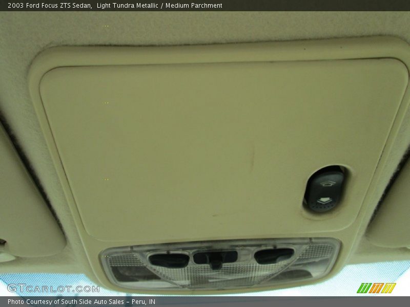 Light Tundra Metallic / Medium Parchment 2003 Ford Focus ZTS Sedan