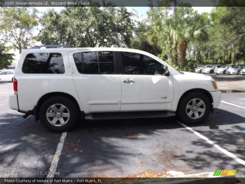 Blizzard White / Sand 2005 Nissan Armada LE