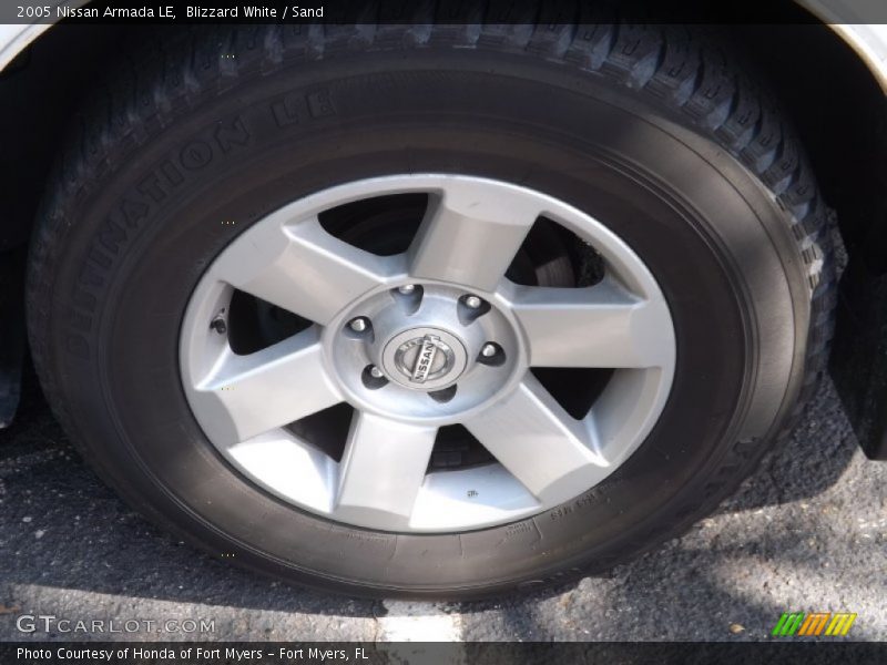 Blizzard White / Sand 2005 Nissan Armada LE