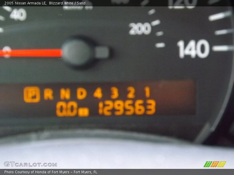 Blizzard White / Sand 2005 Nissan Armada LE