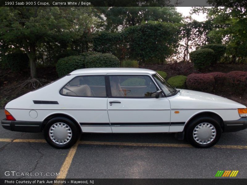 Carrera White / Beige 1993 Saab 900 S Coupe