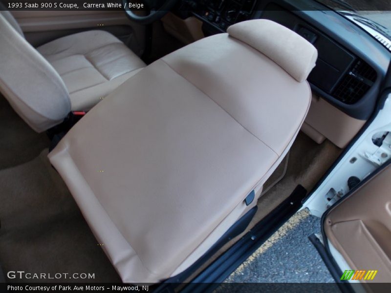 Carrera White / Beige 1993 Saab 900 S Coupe