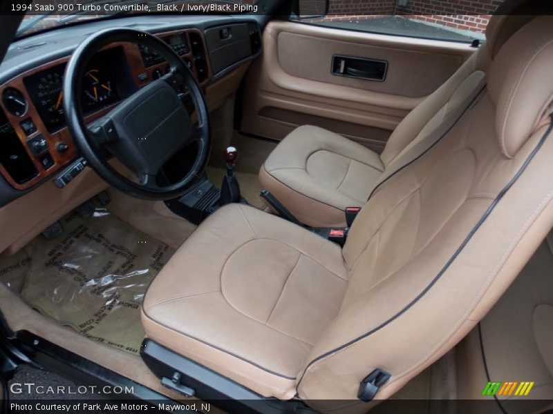 Ivory/Black Piping Interior - 1994 900 Turbo Convertible 