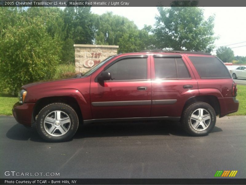 Majestic Red Metallic / Light Gray 2005 Chevrolet TrailBlazer LS 4x4
