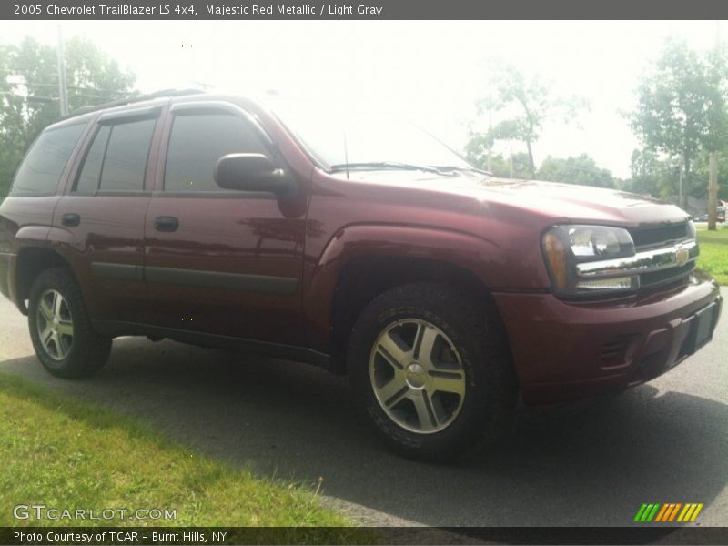 Majestic Red Metallic / Light Gray 2005 Chevrolet TrailBlazer LS 4x4