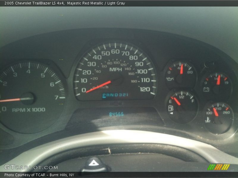 Majestic Red Metallic / Light Gray 2005 Chevrolet TrailBlazer LS 4x4